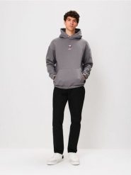 Bluza hoodie z haftem Peanuts - szary. Szare bluzy męskie Sinsay, l, bez wzorów, bez kaptura. Za 69.99 zł.