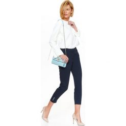 SPODNIE 7/8 DAMSKIE. Spodnie materiałowe damskie TOP SECRET. W wyprzedaży za 99.99 zł.