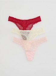 Siateczkowe majtki stringi 3 pack - czerwony. Czerwone stringi damskie Reserved, l, bez wzorów. Za 59.99 zł.
