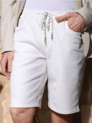 Szorty jeansowe jogger - biały. Białe szorty męskie Sinsay, m, bez wzorów, z jeansu. W wyprzedaży za 39.99 zł.