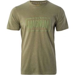 Koszulka męska Magnum Essential T-Shirt 2.0 - oliwkowa, Rozmiar XL. Zielone buty sportowe męskie MAGNUM, z bawełny, bez zapięcia. Za 29.99 zł.