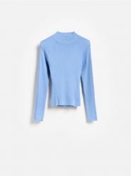 Sweter z dodatkiem wiskozy - jasnoniebieski. Niebieskie swetry damskie Reserved, l, bez wzorów, z bawełny, bez kołnierzyka, bez ramiączek, bez kaptura. Za 109.99 zł.