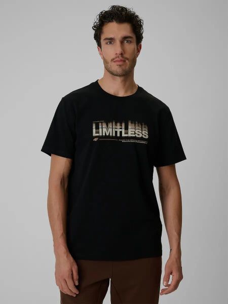 T-shirt regular z nadrukiem męski 4F 4FRSS26TTSHM4227. Czarne t-shirty męskie 4f, m, bez wzorów, z bawełny, klasyczne, bez kołnierzyka. Za 57.99 zł.