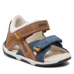 Sandały Geox. Brązowe sandały chłopięce Geox, bez zapięcia. Za 159.99 zł.