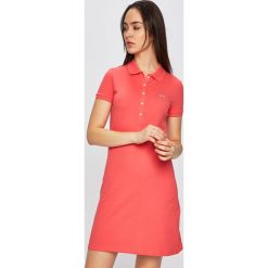 Lacoste - Sukienka. Niebieskie sukienki damskie Lacoste, na co dzień, l, bez wzorów, z bawełny, casualowe, bez kołnierzyka, bez ramiączek, mini, proste. W wyprzedaży za 399.90 zł.