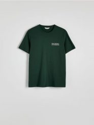 T-shirt regular z haftem - ciemnozielony. Zielone t-shirty męskie Reserved, l, bez wzorów, z bawełny, bez kołnierzyka. Za 69.99 zł.