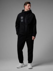 4F Spodnie dresowe joggery męskie 4F x Robert Lewandowski - czarne XXL. Czarne spodnie sportowe męskie 4f, m, bez wzorów, z bawełny, do piłki nożnej. Za 189.99 zł.