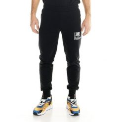 Męskie spodnie dresowe Leone Active. Czarne buty sportowe męskie LEONE 1947 APPAREL, z dresówki, bez zapięcia, na fitness i siłownię. W wyprzedaży za 139.75 zł.