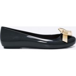 Melissa - Baleriny Anglomania by Vivienne Westwood. Baleriny damskie Melissa. W wyprzedaży za 269.90 zł.
