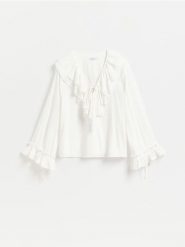 Bluzka z falbankami - biały. Białe bluzki damskie Reserved, l, bez wzorów, z tkaniny, bez kołnierzyka, bez ramiączek. Za 139.99 zł.
