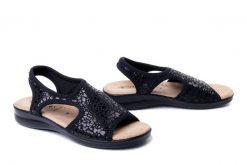 SANITAL FLEX 8041.17 black, sandały damskie. Czarne sandały damskie Sanital-Flex, bez wzorów, bez obcasa, na koturnie, bez zapięcia. Za 140.17 zł.