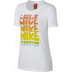 Nike Koszulka Damska W Nsw Tee wc1 White M. Koszulki sportowe damskie marki Nike. Za 105.00 zł.