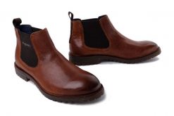 BUGATTI 311-AOB31-4200 6300 cognac, botki męskie. Brązowe botki męskie Bugatti, na zimę, bez wzorów, z tkaniny, bez zapięcia. Za 479.90 zł.