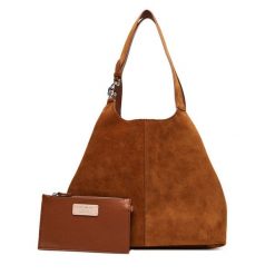 Torebka Coccinelle. Brązowe torebki do ręki damskie Coccinelle, bez wzorów, klasyczne, bez dodatków. Za 1,399.00 zł.