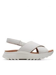 Clarks Sandały DashLite Wish 26171949 Beżowy. Brązowe sandały damskie Clarks, bez wzorów, ze skóry, bez obcasa, na płaskiej podeszwie, bez zapięcia. Za 259.99 zł.