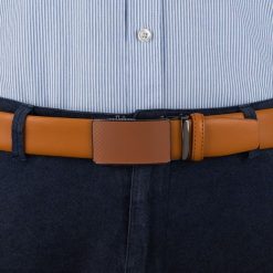Pasek męski skórzany 3,5 cm klamra automatyczna Beltimore camelowy 02-582 : Kolory - brązowy, beżowy, Rozmiar pasków - r.115-130 cm. Brązowe paski damskie bez wzorów, ze skóry, wizytowe. Za 64.99 zł.