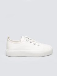 Trampki dziewczęce na platformie białe TT374108 101. Białe trampki i tenisówki dziewczęce Big Star, bez wzorów, z gumy, bez zapięcia. Za 119.99 zł.