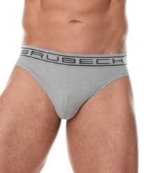 Slipy męskie bawełniane Brubeck COMFORT COTTON. Czerwone slipki męskie Brubeck, m, bez wzorów, z bawełny. Za 41.99 zł.