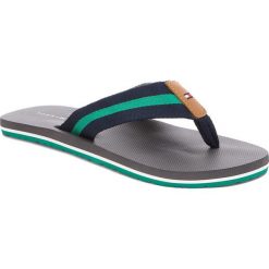 Japonki TOMMY HILFIGER - Beach Sandal With Stripes FM0FM01597 Steel Grey 039. Klapki męskie marki Tommy Hilfiger. W wyprzedaży za 139.00 zł.
