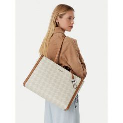 Torebka KARL LAGERFELD. Białe torebki do ręki damskie KARL LAGERFELD, bez wzorów, klasyczne, bez dodatków. Za 1,099.00 zł.