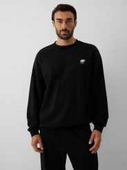 4F Bluza dresowa loose bez kaptura męska - czarna L. Czarne bluzy męskie 4f, l, bez wzorów, z dresówki, bez kaptura. Za 159.99 zł.