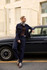 Jeansy z paskiem ciemnogranatowe. Jeansy damskie MOODO. Za 149.99 zł.