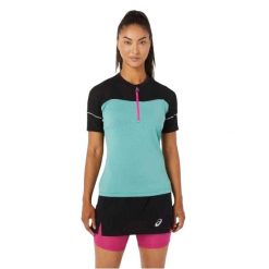 T-shirt Damski Fujitrail. Czarne t-shirty damskie Asics, bez wzorów, casualowe, bez kołnierzyka. Za 358.99 zł.