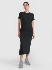 4F Sukienka midi z prążkowanej dzianiny damska - czarna L. Czarne sukienki damskie 4f, na co dzień, l, bez wzorów, z bawełny, eleganckie, bez kołnierzyka, bez ramiączek, maxi, dopasowane. W wyprzedaży za 79.99 zł.