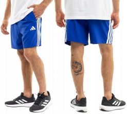 Spodenki męskie adidas Essentials 3-Stripes Chelsea. Niebieskie szorty męskie Adidas, m, bez wzorów, z materiału, klasyczne. Za 98.99 zł.