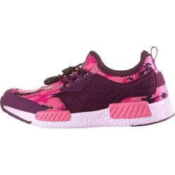 Sneakersy "Balceo" w kolorze różowym. Czerwone trampki i tenisówki damskie Alpine Pro, bez wzorów, bez zapięcia. W wyprzedaży za 131.95 zł.