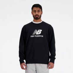 Bluza męska New Balance MT41500BK – czarna. Czarne bluzy sportowe męskie New Balance, l, bez wzorów, z bawełny, bez kaptura. Za 159.99 zł.