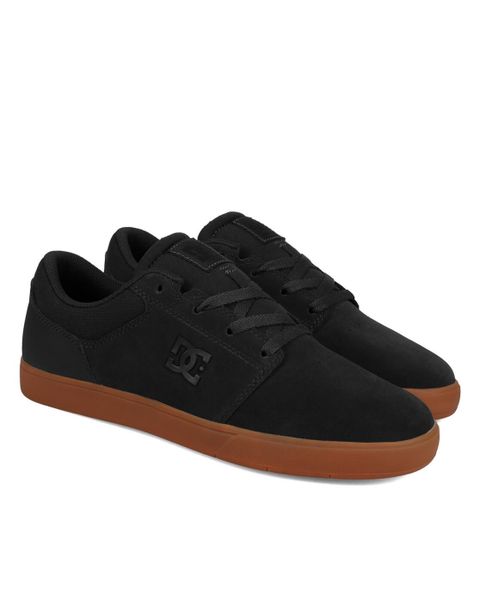 Trampki męskie DC Shoes Crisis 2. Czarne trampki męskie DC Shoes, bez wzorów, z zamszu, bez zapięcia. Za 339.99 zł.