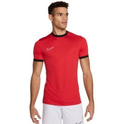 Koszulka Męska Academy 25 SS. Czerwone koszulki sportowe męskie Nike, l, bez wzorów, z materiału, bez kołnierzyka, bez ramiączek, na fitness i siłownię, dri-fit (nike). Za 117.00 zł.