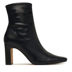 Botki Aldo. Czarne botki damskie Aldo, bez obcasa, na słupku, bez zapięcia. Za 469.99 zł.