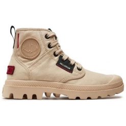 Buty Palladium Papa Hi Patch 79117-260-M beżowy. Brązowe trampki i tenisówki damskie z aplikacjami, z materiału, bez zapięcia. Za 599.46 zł.