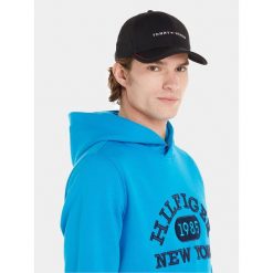 Czapka z daszkiem Tommy Hilfiger. Czerwone czapki i kapelusze damskie Tommy Hilfiger, bez wzorów. Za 169.99 zł.