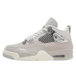 Buty do chodzenia dla dorosłych Air Jordan 4 Retro Frozen Moments. Szare obuwie sportowe damskie Jordan, bez wzorów, ze skóry, do koszykówki. Za 1,880.55 zł.