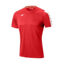Koszulka Mizuno Nara Tee. Czerwone koszulki sportowe męskie Mizuno, bez wzorów, bez kołnierzyka, bez ramiączek, na fitness i siłownię. Za 151.00 zł.