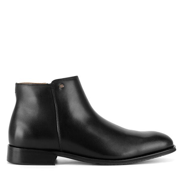 Botki GINO ROSSI. Czarne botki męskie Gino Rossi, bez wzorów, bez zapięcia. Za 359.99 zł.