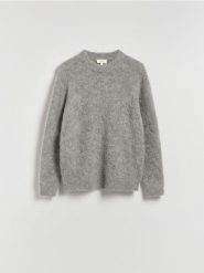 Sweter z wełny i alpaki - ciemnoszary. Szare swetry przez głowę męskie Reserved, l, bez wzorów, z dzianiny, bez kołnierzyka. Za 299.99 zł.