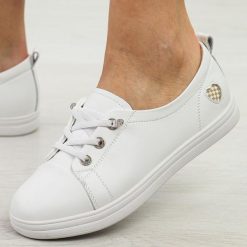 Białe skórzane półbuty damskie T.Sokolski W25-467. Białe półbuty damskie Sokolski, na jesień, bez wzorów, z jeansu, biznesowe, bez obcasa, na płaskiej podeszwie, bez zapięcia. W wyprzedaży za 192.72 zł.