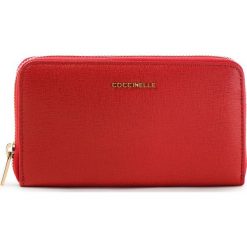 Duży Portfel Damski COCCINELLE - DW1 Metallic Saffiano E2 DW1 11 32 01 Coquelicot R09. Czerwone portfele damskie Coccinelle, ze skóry. Za 599.90 zł.