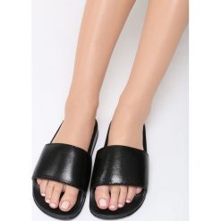 Czarne Klapki Unwind. Klapki damskie Born2be. Za 29.99 zł.
