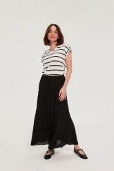 Spódnica maxi z wiskozy czarna. Czarne spódnice damskie MOODO, bez wzorów, z wiskozy, maxi. Za 109.99 zł.
