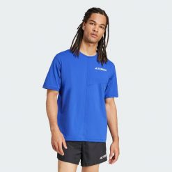 Koszulka Terrex Multi Climacool. Niebieskie koszulki sportowe męskie Adidas, l, bez wzorów, bez kołnierzyka, bez ramiączek, trekkingowe, climacool (adidas). W wyprzedaży za 176.35 zł.