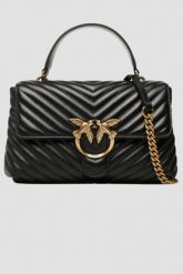 PINKO Czarna torebka Love Lady Puff Classic CL. Czarne kopertówki damskie Pinko, bez wzorów, ze skóry, eleganckie, bez dodatków. W wyprzedaży za 1,289.99 zł.