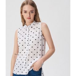 Wzorzysta bluzka z kołnierzem - Biały. Bluzki damskie marki Sinsay. Za 29.99 zł.