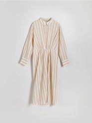 Koszulowa sukienka midi z lyocellem - beżowy. Brązowe sukienki damskie Reserved, l, bez wzorów, z bawełny, bez kołnierzyka, bez ramiączek, midi, koszulowe. W wyprzedaży za 39.99 zł.