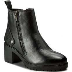 Botki WRANGLER - Sierra Zip Leather WL172513 Black 62. Botki damskie marki Wrangler. W wyprzedaży za 289.00 zł.
