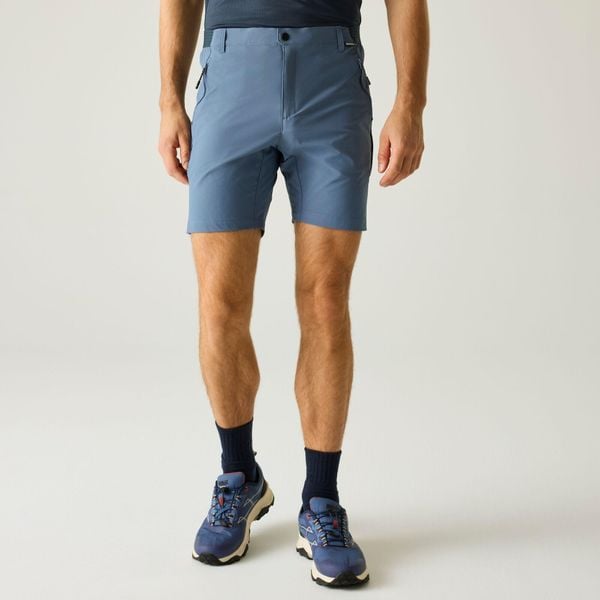 Męskie spodenki górskie. Niebieskie krótkie spodenki sportowe męskie Regatta, na lato, m, bez wzorów, z elastanu. Za 149.99 zł.